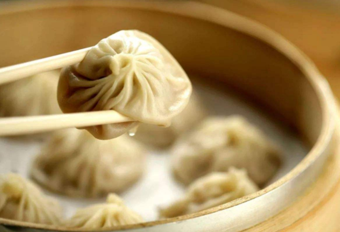 开云电竞_不满欧冠半决赛表现 周末联赛巴萨球迷狂嘘库蒂尼奥(图2) 开云电竞